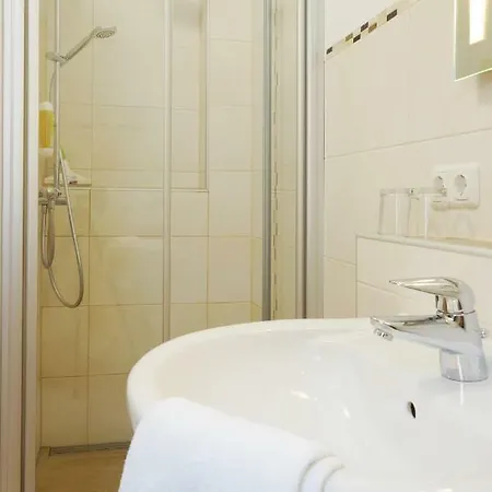 Simmernhof Mossendorf מלון